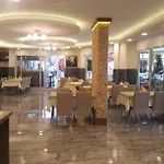 Primera & App אלאניה
