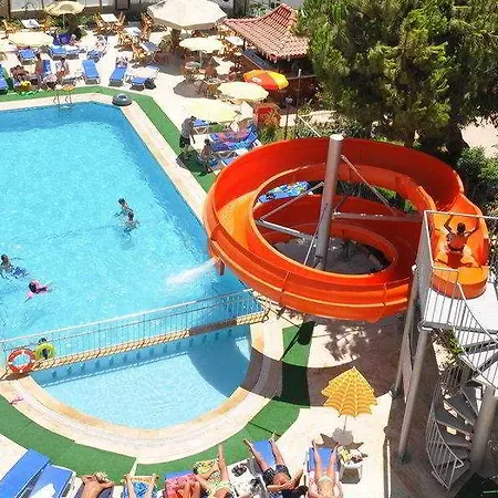 Apartahotel Primera & App