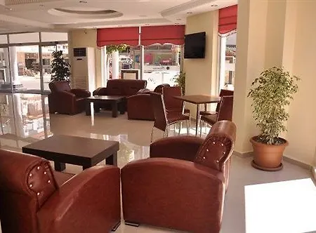 Apartahotel Primera & App 3*