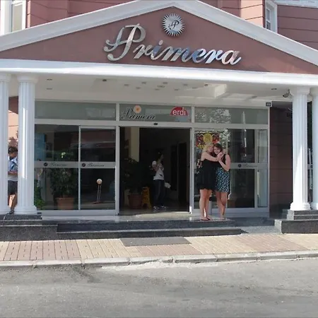 Aparthotel Primera & App