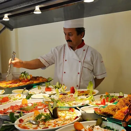 Primera & App Aparthotel 3*