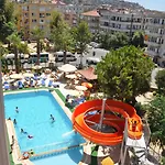 Primera & App Aparthotel