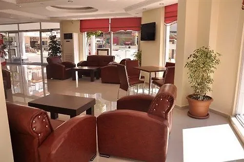 شقة فندقية Primera & App 3*